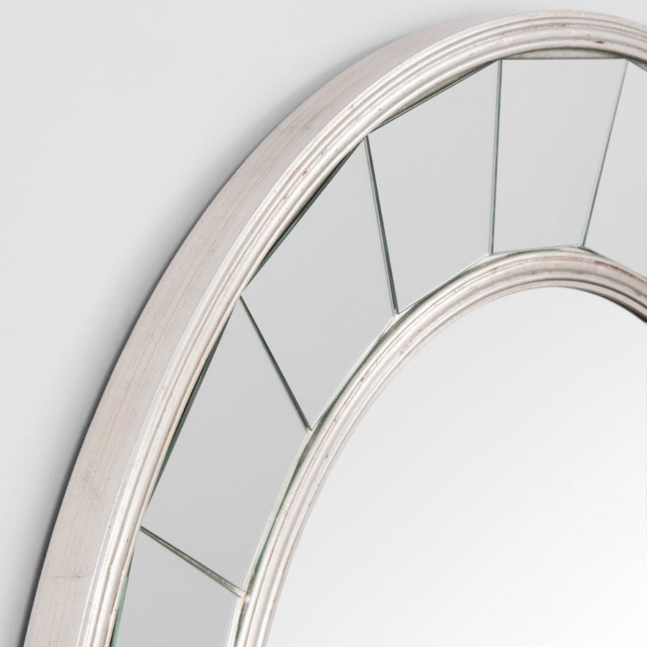 Dianna - Mirror Mirror Australia