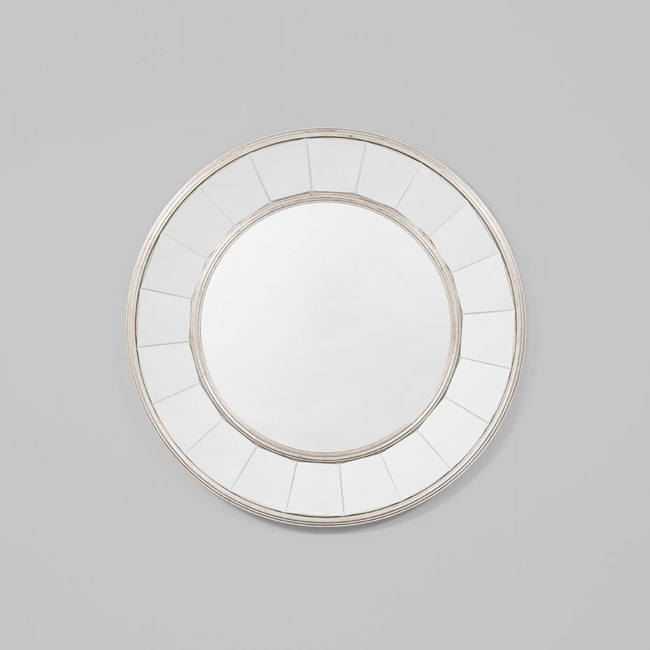 Dianna - Mirror Mirror Australia